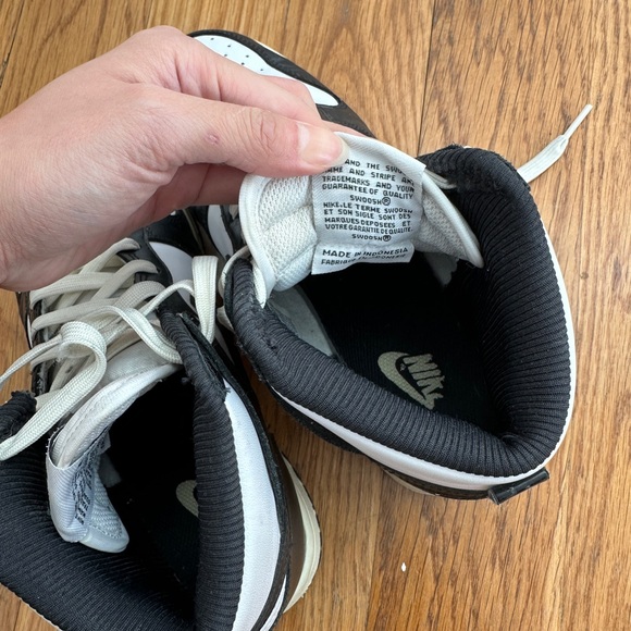 Nike Dunk High “Vintage Black” sneakers in Women’s Size 7 - Picture 5 of 7